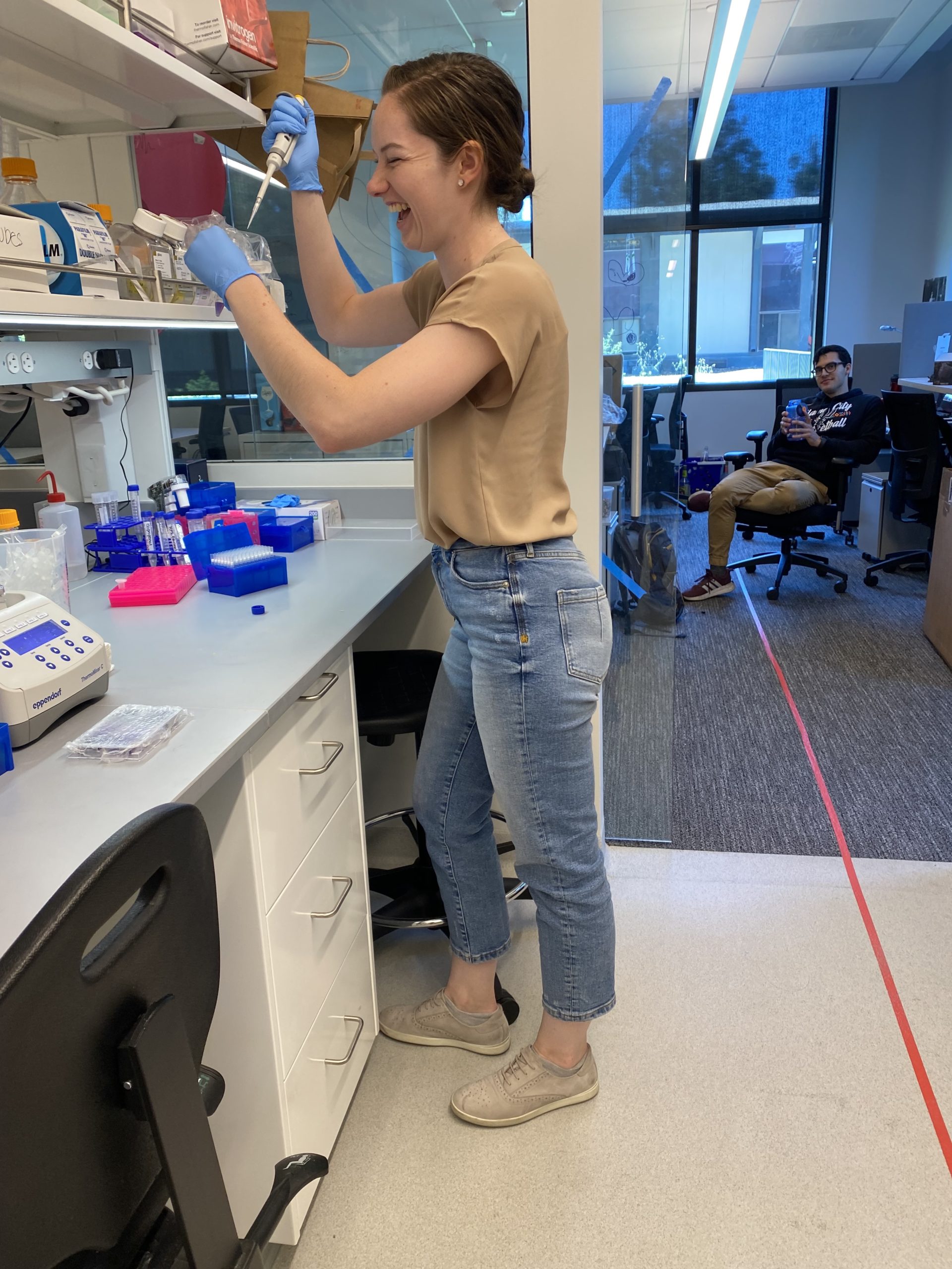 Becca joins the lab as the Martinez Lab's first student!